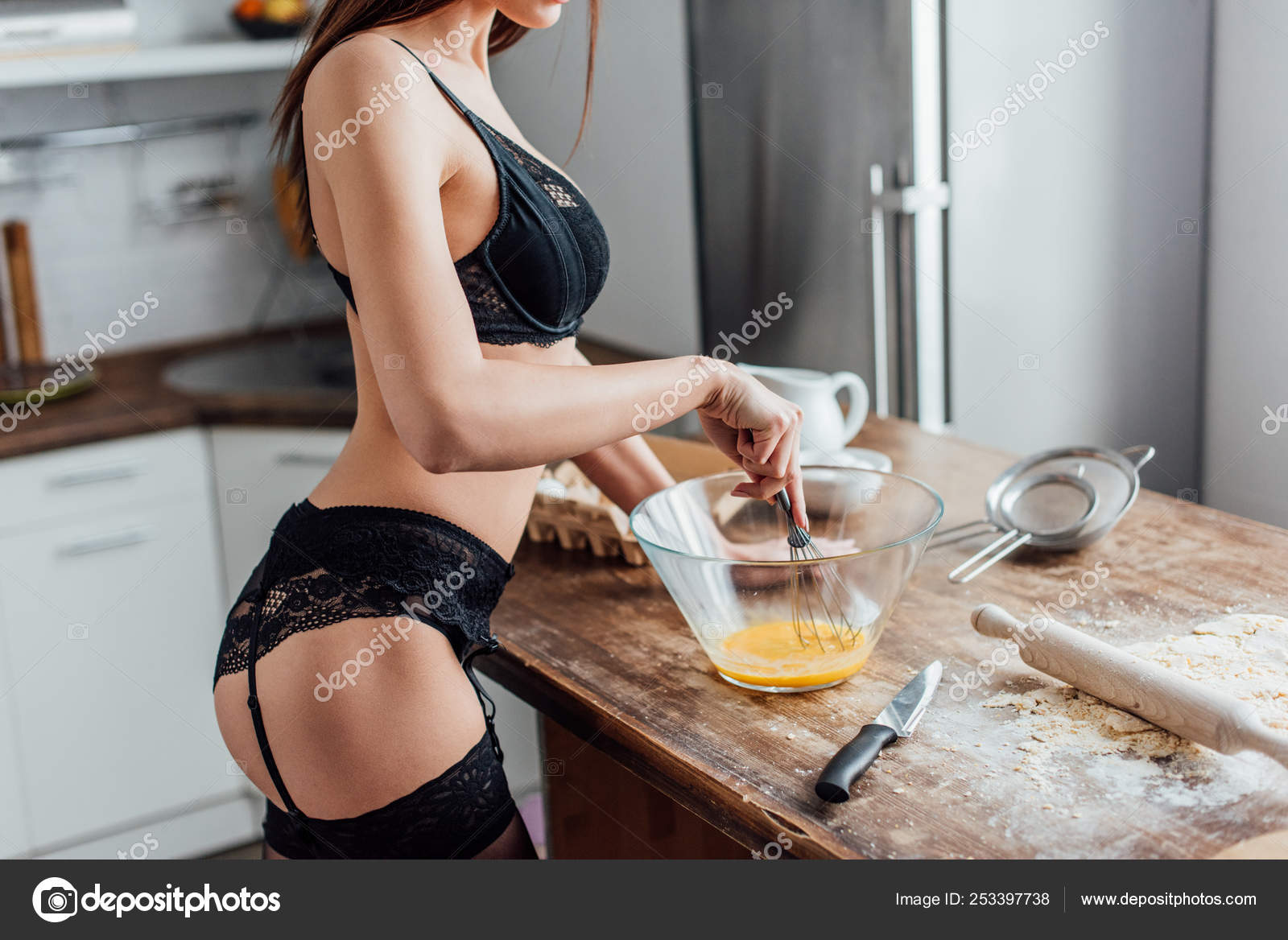 Sexy Black Women In The Kitchen