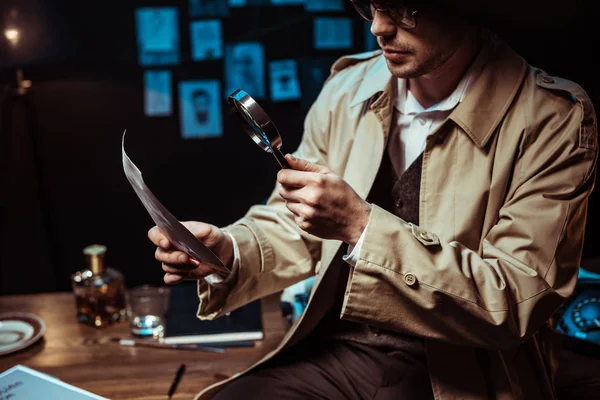 Cropped View Detective Trench Coat Looking Photo Magnifier — Stock Photo, Image