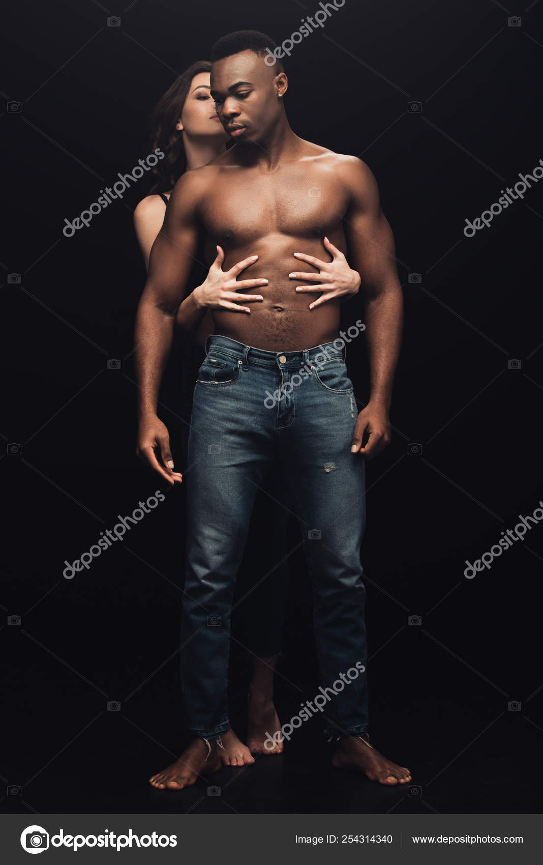 黒人裸 