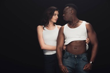 African adam güzel baştan çıkarıcı siyah üzerinde izole kadın