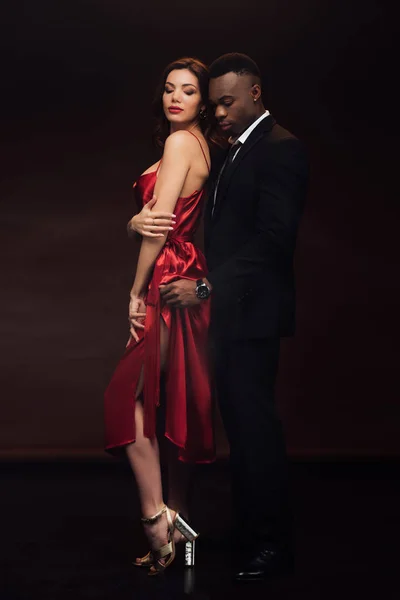 Beautiful Sensual Interracial Couple Formal Wear Posing Isolated Black — Stock Photo, Image