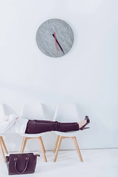 Cropped View Woman Lying Chairs While Waiting Job Interview — Stock Photo, Image