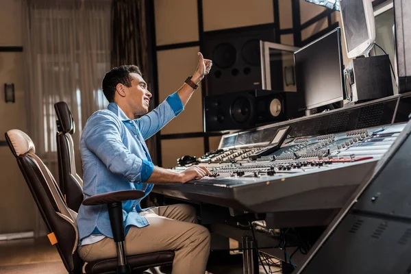 Smiling Mixed Race Sound Producer Showing Thumb While Working Mixing — Stock Photo, Image