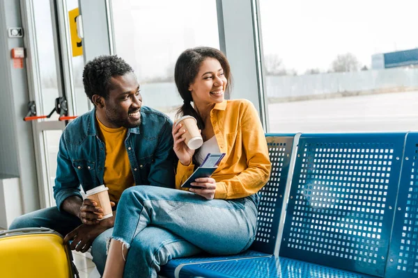 Happy African American Couple Sitting Departure Lounge Coffee Air Tickets — Stock Photo, Image