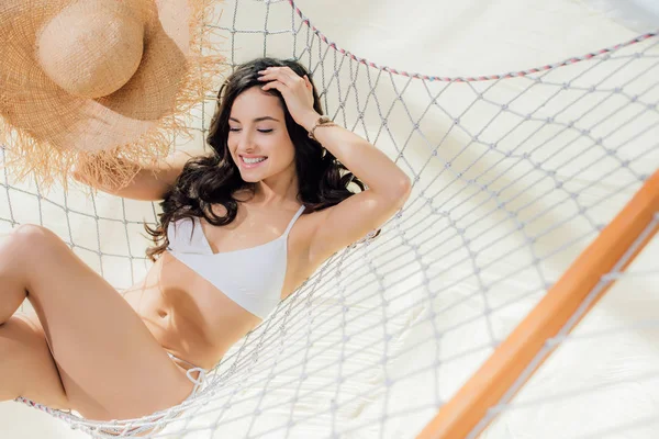 Beautiful Sexy Young Woman Bikini Smiling Lying Hammock Beach Copy — Stock Photo, Image