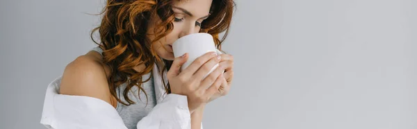 Panoramic Shot Pretty Curly Girl Drinking Coffee Grey — Stock Photo, Image