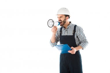 kızgın foreman beyaz izole pano tutarken megafon çığlık