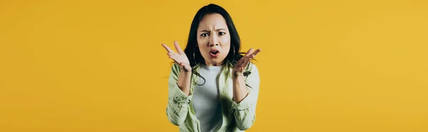 Attractive Angry Asian Woman Gesturing Isolated Yellow — Stock Photo, Image