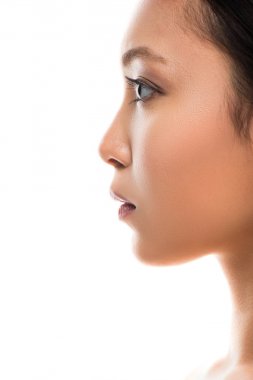 mükemmel bir cilde sahip çekici asyalı kadın profili, beyaz izole