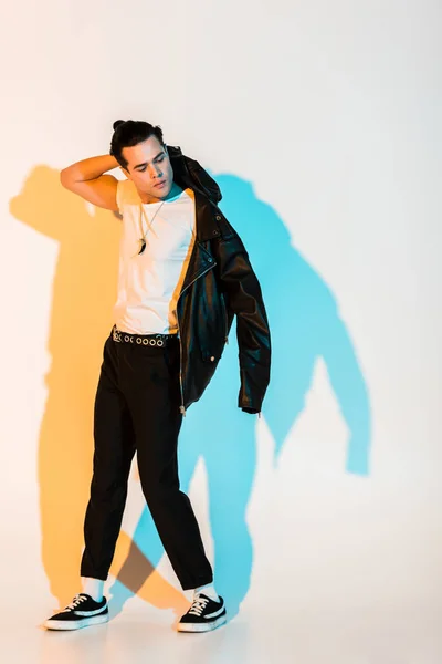 Handsome Man Wearing Black Leather Jacket While Standing White Illumination — Stock Photo, Image