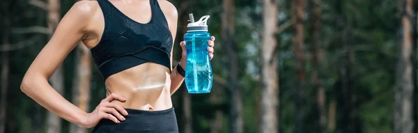 Panoramic Shot Woman Holding Sport Bottle While Standing Hand Hip — Stock Photo, Image