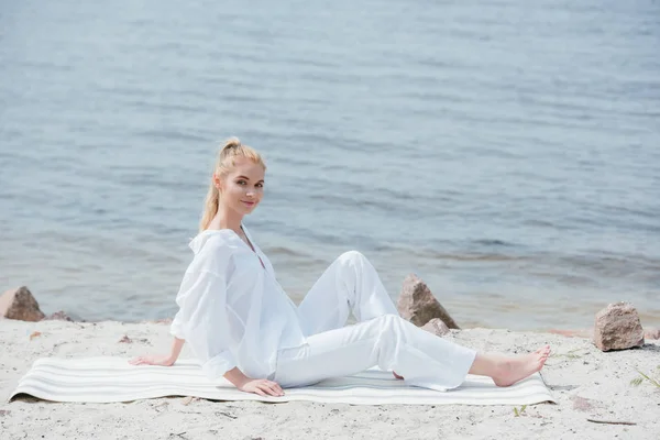 Cheerful Blonde Young Woman Sitting Yoga Mat River — Stock Photo, Image