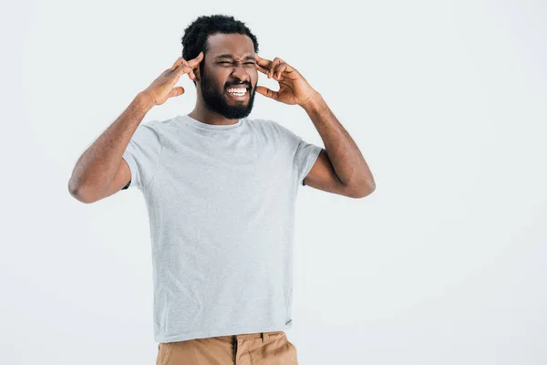 Wütender Afrikanisch Amerikanischer Mann Mit Kopfschmerzen Isoliert Auf Grau — Stockfoto