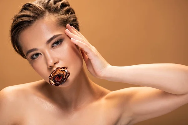 Naked Woman Holding Hand Face Rose Mouth Covered Melted Chocolate — Stock Photo, Image