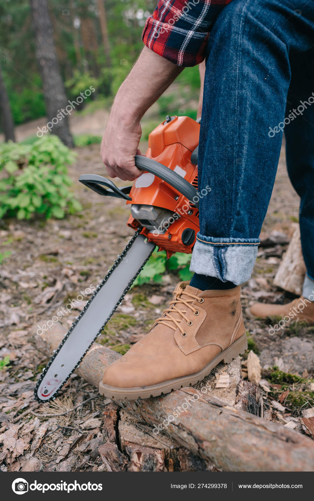 Cropped View Lumberjack Boots Cutting Tree Trunk Chainsaw Forest Stock Photo VitalikRadko 274299378
