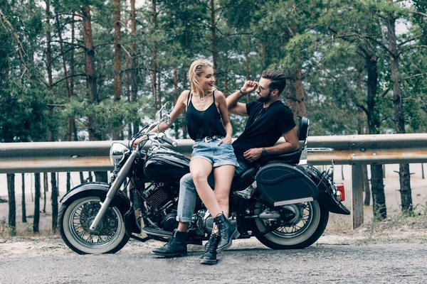 Young Happy Couple Bikers Black Motorcycle Road Green Forest — Stock Photo, Image