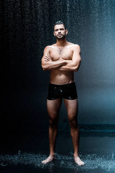 Wet Handsome Man Looking Camera While Standing Crossed Arms Raindrops — Stock Photo, Image