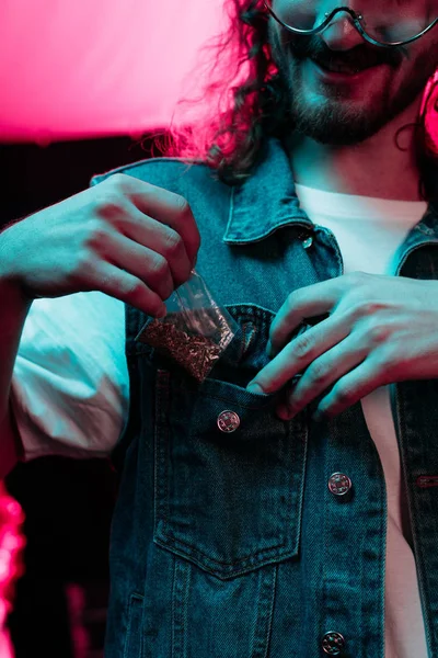 Bijgesneden Beeld Van Man Putting Pocket Marihuana Nachtclub — Stockfoto