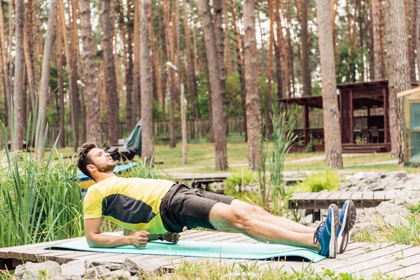 Sportsman Working Out Fitness Mat Forest Trees — Stock Photo, Image