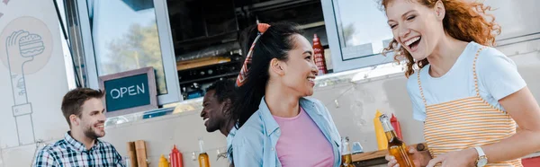 Panoramic Shot Girls Laughing Multicultural Men Food Truck — Stock Photo, Image