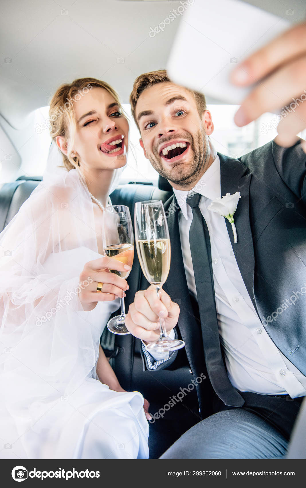 10 754 Bride Car Stock Photos Free Royalty Free Bride Car Images Depositphotos