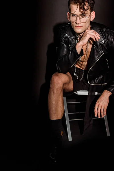 Brutal Sexy Man Leather Jacket Sitting Black — Stock Photo, Image