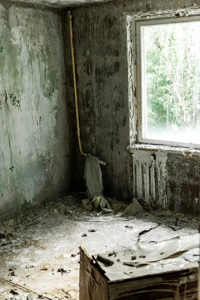 Szelektív Hangsúly Sérült Piszkos Szoba Üres Otthon Csernobili — Stock Fotó