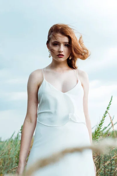 Selective Focus Young Redhead Woman White Dress Looking Camera — Stock Photo, Image