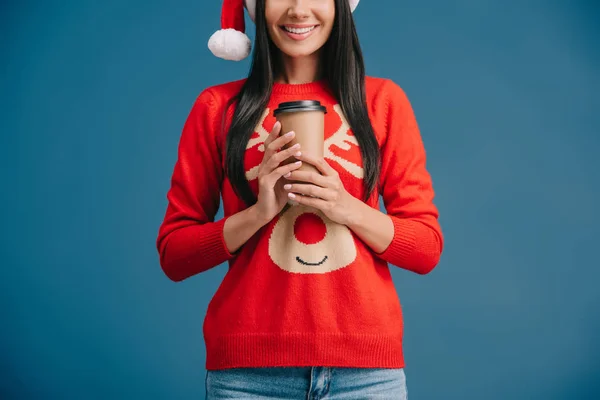 Beskuren Syn Lycklig Kvinna Santa Hatt Håller Kaffe Att Isolerad — Stockfoto