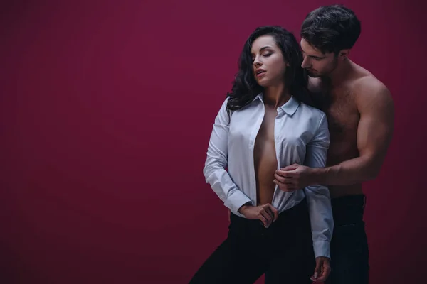 Handsome Man Embracing Seductive Girl Unbuttoned White Shirt Dark Background — ストック写真