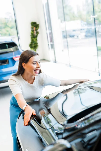 Selective Focus Cheerful Woman Touching Black Car — Stock Photo, Image