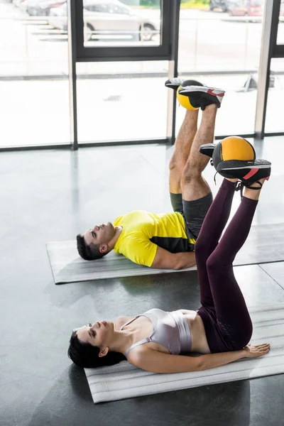 Sportsman Sportswoman Working Out Balls Sports Center — Stock Photo, Image