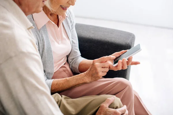 Cropped View Husband Wife Using Smartphone Apartment — Stock Photo, Image