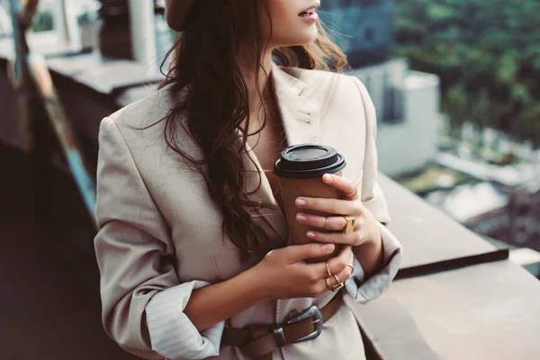 Cropped View Fashionable Girl Beige Suit Posing Roof Coffee — Stock Photo, Image