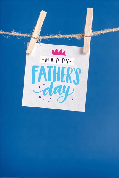 White Paper Happy Fathers Day Illustration Hanging Rope Clothespins Isolated — Stock Photo, Image