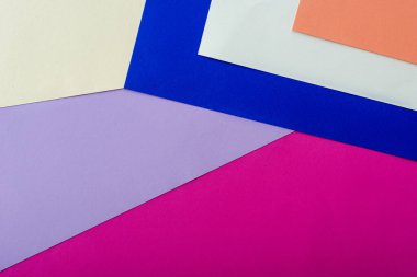 Renkli kağıda sahip soyut geometrik arkaplan