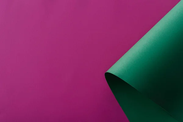 Green Paper Swirl Purple Background — Stock Photo, Image