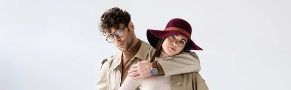 Panoramic Shot Handsome Man Hugging Stylish Woman Hat While Looking — Stock Photo, Image