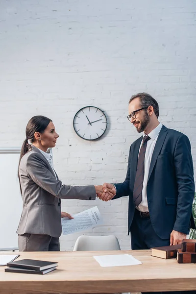 Lawyers Formal Wear Shaking Hands Documents Office — Stock Photo, Image