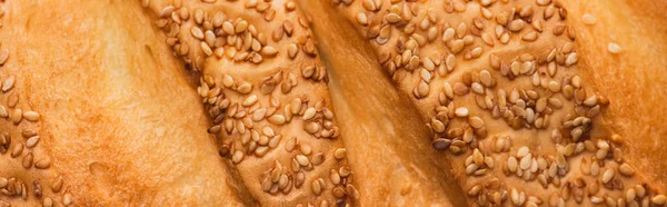 Close View Fresh Baked Bread Crust Sesame Panoramic Shot — Stock Photo, Image