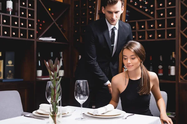 Selective Focus Man Suit Standing Elegant Girlfriend Restaurant — Stock Photo, Image