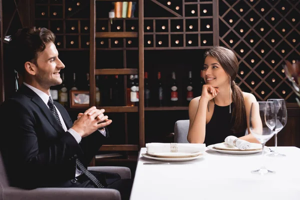 Selective Focus Elegant Couple Looking Each Other Restaurant — Stock Photo, Image