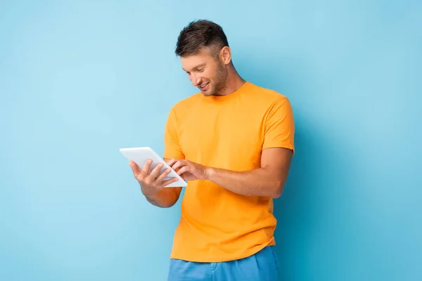 Happy Man Shirt Using Digital Tablet Blue — Stock Photo, Image