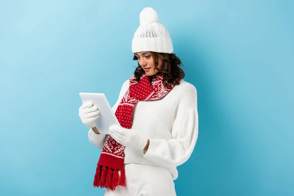 Young Woman Winter Outfit Looking Digital Tablet Blank Screen Blue — Stock Photo, Image