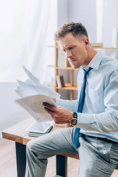 Focused Businessman Looking Documents Working Table Office — Stock Photo, Image