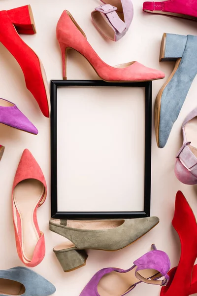 Top View Heeled Shoes Empty Frame White Background — Stock Photo, Image