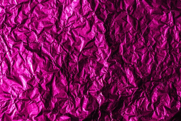 Bello lucido astratto sgualcito viola foglio di sfondo — Foto stock