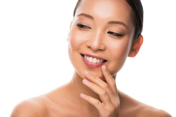 Sourire nu asiatique fille avec une peau parfaite, isolé sur blanc — Photo de stock