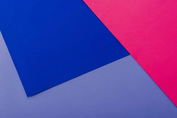 Sfondo geometrico astratto con carta lilla, rosa, blu — Foto stock