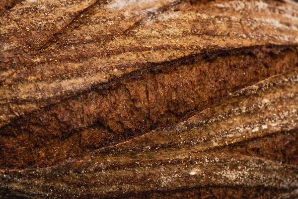 Vue rapprochée de la croûte de pain frais cuit au four — Photo de stock